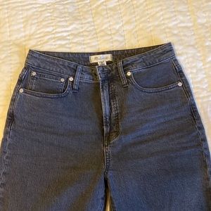 Madewell mom straight legged black jeans